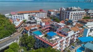 Nespecifikovaný výhled na destinaci Puerto Vallarta nebo výhled na město při pohledu z hotelu