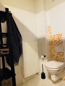 Koupelna v ubytování Ferien am Strand, Urlaub an der Ostsee Ferienwohnung am Strand in der Nähe der Schlei, Umgebung von Kappeln u Damp