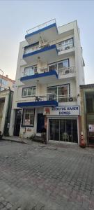 The building in which Az apartmant is located