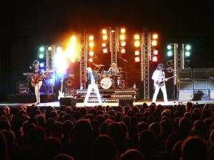 an audience watching a band on a stage at Holiday apartment F995 at Wulfener Hals, Fehmarn in Wulfen auf Fehmarn +30 photos
