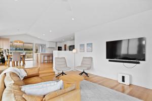 Gallery image of Seaview Serenity in Tranmere