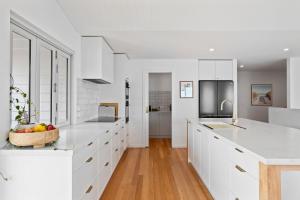 Gallery image of Seaview Serenity in Tranmere