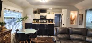 Kuchyň nebo kuchyňský kout v ubytování Paiges Peaceful Place