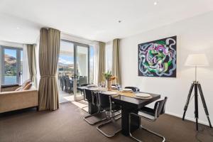 フランクトンにあるFive Star Luxury Kawarau Penthouseのギャラリーの写真