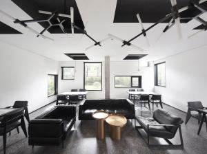 Posezení v ubytování Wuzhen Yinshuxiangshe Design Hotel Xizha Scenic Area South Gate Branch