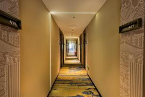 Foto sihtkohas Shenyang asuva majutusasutuse Manji Yunfan Hotel Shenyang Zhongjie North Station Forbidden City Dashuaifu Branch galeriist