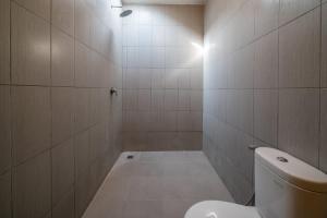 Et badeværelse på Pondok Putri Bali + 9 billeder