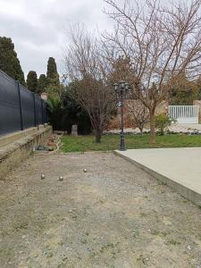 Ảnh trong thư viện ảnh của Maison 6 pers, avec jardin, clim et pétanque ở Thuir