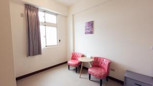 A seating area at Yearning Homestay