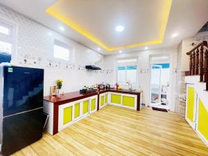 Kuchyň nebo kuchyňský kout v ubytování Hoa Chuông Villa Đà Lạt