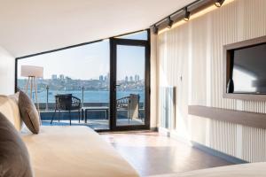 Et tv og/eller underholdning på 216 Bosphorus Suite