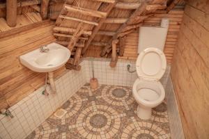 Gambar di galeri bagi Rock Nature Safaris Lodge di Fort Portal