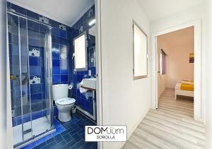 A bathroom at DOMuum Holidays - SOROLLA