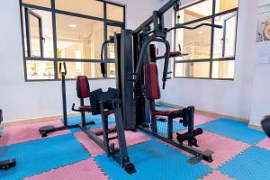 Fitness centrum a/nebo fitness zařízení v ubytování Serene 2-Bedroom Retreat