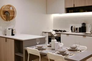 Kuchyň nebo kuchyňský kout v ubytování BW109 - Brickworks Stunning 1 bed apartment with FREE Parking + 13 fotografií