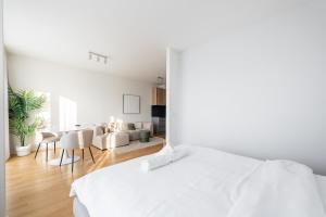 Postel nebo postele na pokoji v ubytování Fresh All-in Apartment Prague