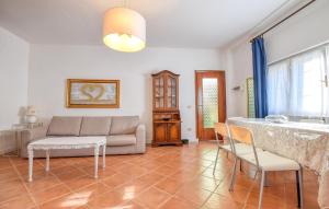 Χώρος καθιστικού στο 3 Bedroom Lovely Home In Sestri Levante