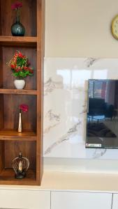 Kuchyň nebo kuchyňský kout v ubytování 2BHK Suite, Panchgani Views, Ora Vue