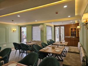 Fotografie z fotogalerie ubytování The Blu Pearl v destinaci Gválijar + 67 fotografií