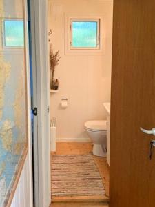 Et badeværelse på Outdoor Life And Panoramic View Over The Forest