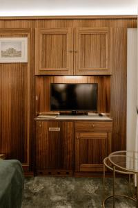 TV a/nebo společenská místnost v ubytování Hotel Erzherzog Rainer