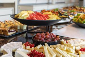 Makanan di atau berdekatan hotel
