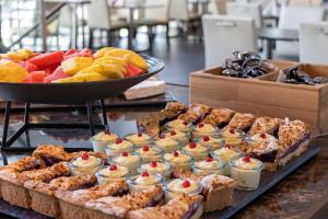 Makanan di atau berdekatan hotel
