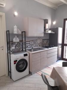 Dapur atau dapur kecil di Casa vacanze Vicolo Marsala