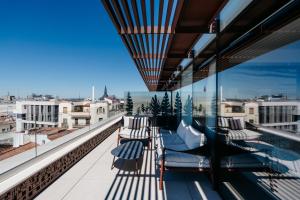 Balkon lub taras w obiekcie Thompson Madrid, by Hyatt
