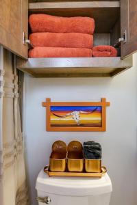 Fotografie z fotogalerie ubytování New Rustic Retreat 2 BR 2 and a half BA v destinaci San Angelo