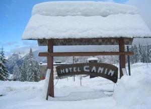 Hotel Canin v zimě