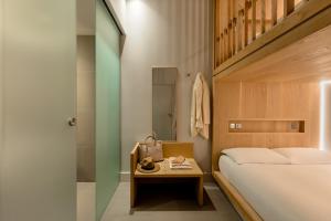 Zedwell Piccadilly Circus客房内的一张或多张床位