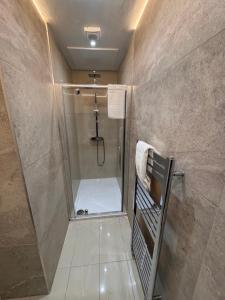 Ένα μπάνιο στο Giants Causeway-1bd Ap - Gold Short Term Stays +19 φωτογραφίες