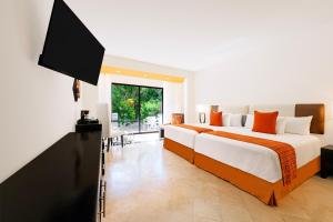 Gallery image of Grand Oasis Tulum Riviera - All Inclusive in Akumal