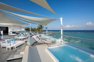Bazén v ubytování The Sens Tulum Riviera by Oasis nebo v jeho okolí