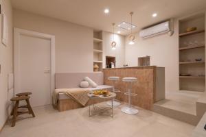 Posezení v ubytování Terraza en el centro y junto a la Playa - By Aloha Palma