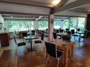 Restaurace v ubytování Le Mas des Laurels