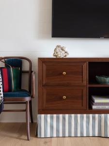 Télévision ou salle de divertissement dans l'établissement Palihotel Melrose