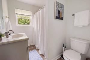 Ένα μπάνιο στο Townhomes Near the Bay - #3 +20 φωτογραφίες