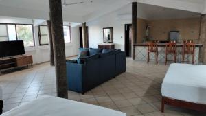 TV a/nebo společenská místnost v ubytování Don Luis Hostal - Sucursal Galeana - Tecolutla