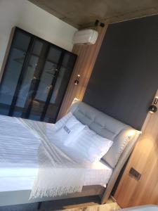 Letto o letti in una camera di MIDIA Guest House