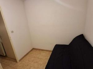 Posteľ alebo postele v izbe v ubytovaní Appartement T2 Cabine, RDC avec Terrasse – Plage à 50m, Parking Privé - FR-1-702-5