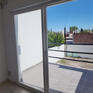 Balkón nebo terasa v ubytování Temporarios trelew con cochera