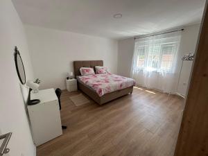 Afbeelding uit fotogalerij van Apartment ANAA in Knin