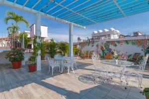 Balkón nebo terasa v ubytování Hotel Encino Malecón Centro Puerto Vallarta