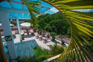 Bazén v ubytování Hotel Encino Malecón Centro Puerto Vallarta nebo v jeho okolí + 36 fotografií