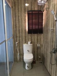 Phòng tắm tại Cozy Duplex with garden
