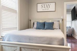 Galeriebild der Unterkunft Old Dauphin Way Historic Home - Unit 4 in Mobile