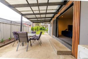 Μπαλκόνι ή βεράντα στο Huge 4BR Pool Table & 75" TV