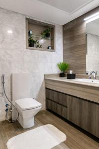 Koupelna v ubytování Nile pearl Cairo Maadi Apartment luxury